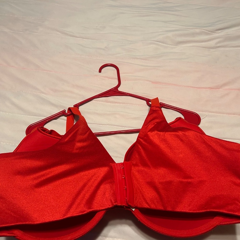 Cacique RED Full Coverage with Extra Back Support 42DDD Bra - Picture 2 of 4